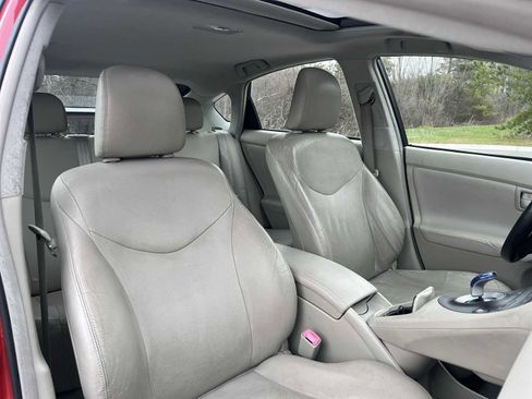 Used 2011 Toyota Prius Four w/ Solar Roof Pkg FWD image 37