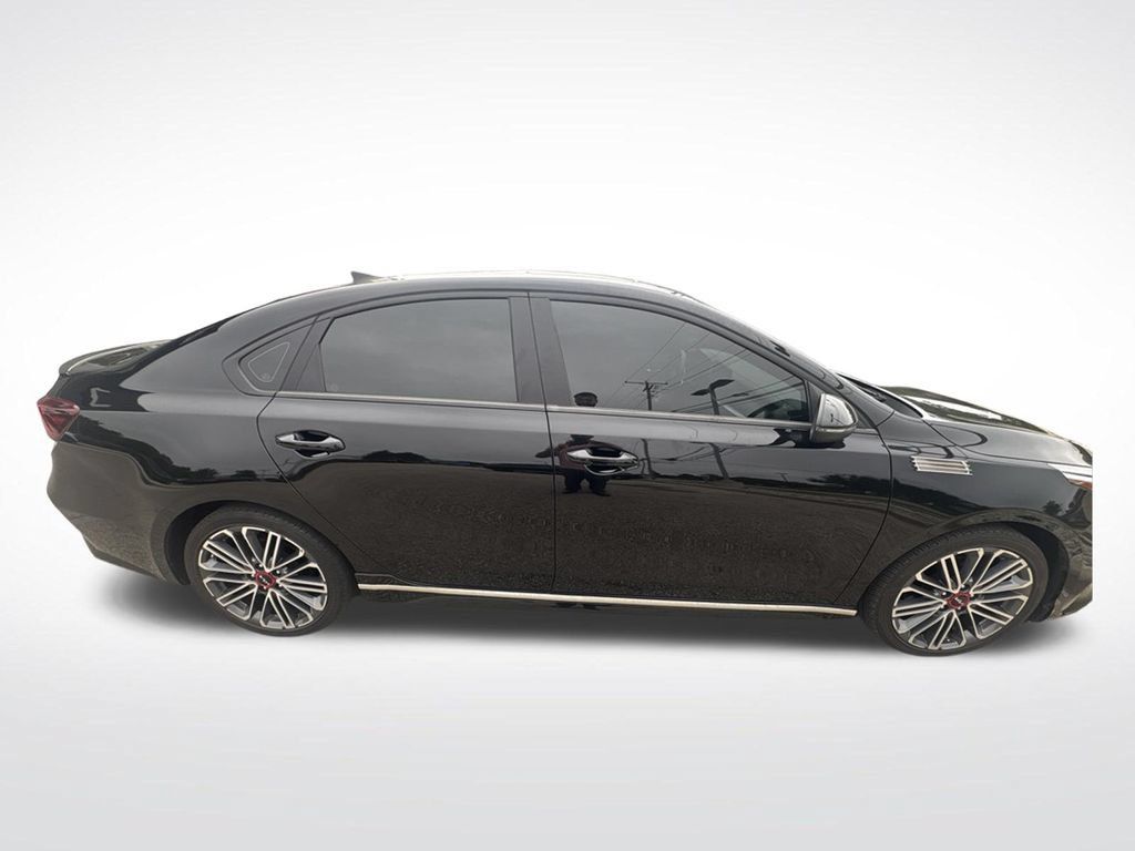 Used 2023 Kia Forte GT w/ GT2 Package FWD image 5
