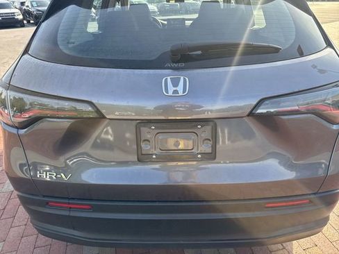 Certified 2024 Honda HR-V LX image 9