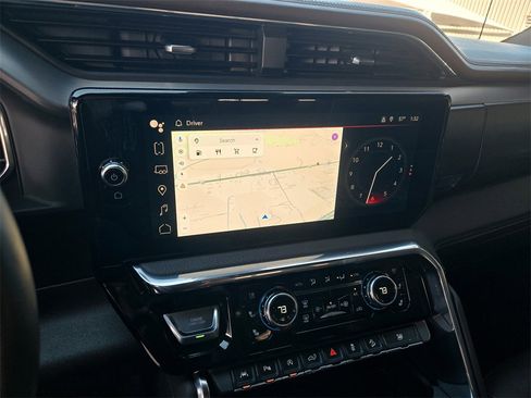 Used 2024 GMC Sierra 1500 Denali w/ Technology Package image 17