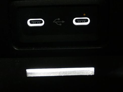 Used 2023 Mercedes-Benz C 300 4MATIC Sedan image 21