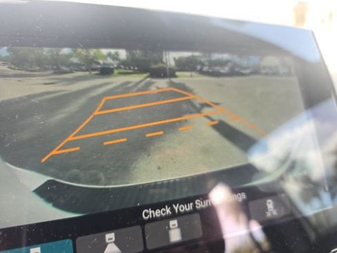 Used 2023 Honda Odyssey Touring image 18