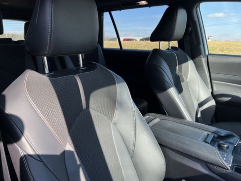 Used 2024 Toyota Grand Highlander Hybrid MAX Platinum image 35