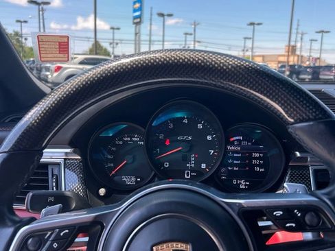 Used 2017 Porsche Macan GTS AWD/4WD image 34