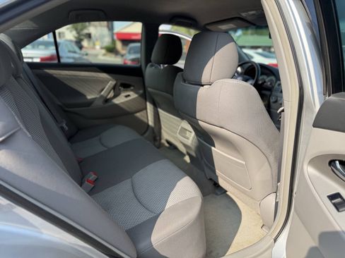 Used 2009 Toyota Camry SE FWD image 22