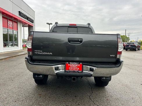 Used 2013 Toyota Tacoma 4x4 Double Cab w/ TRD Off-Road Pkg image 4