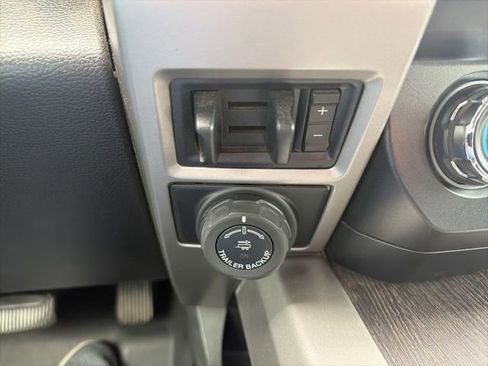 Used 2020 Ford F250 Lariat w/ Lariat Value Package AWD/4WD image 25