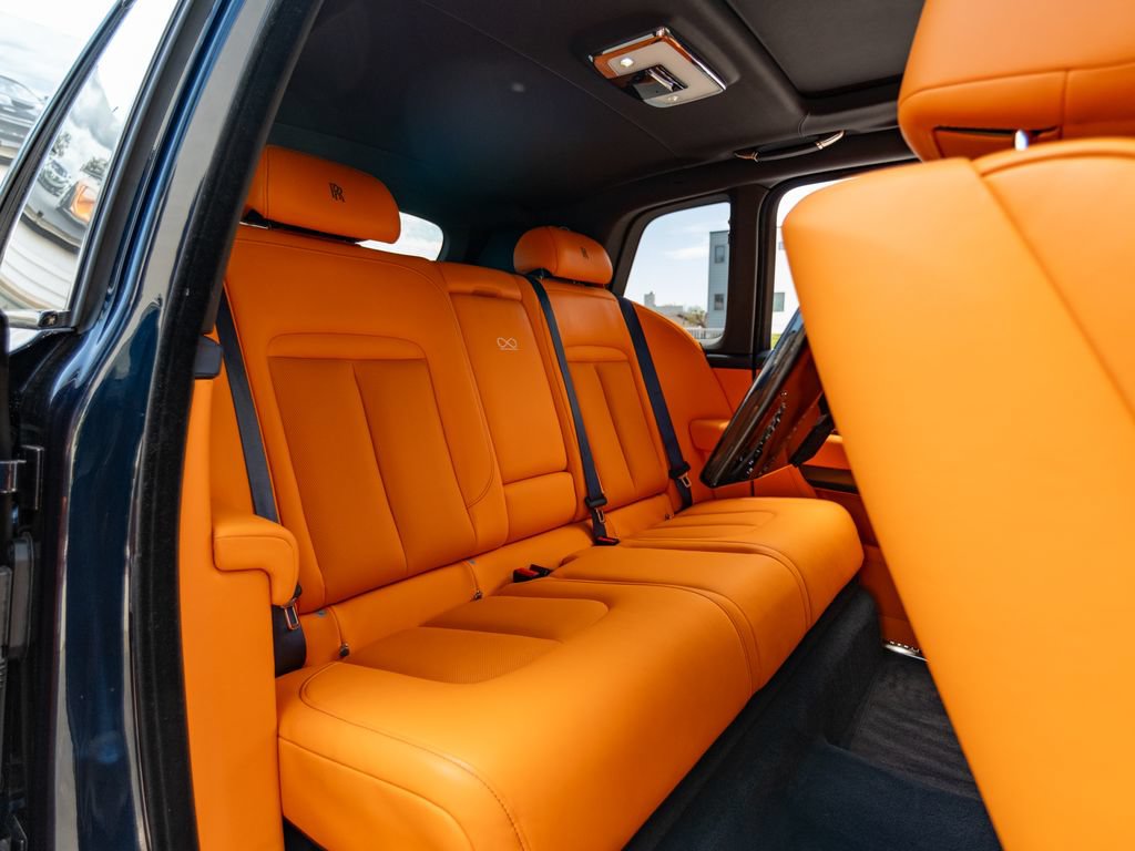 Certified 2023 Rolls-Royce Cullinan Black Badge w/ Driver's Package AWD/4WD image 29