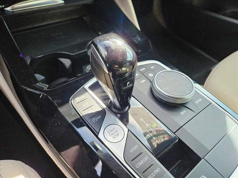 Certified 2024 BMW X4 xDrive30i w/ Premium Package image 15