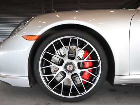 Used 2014 Porsche 911 Turbo image 12