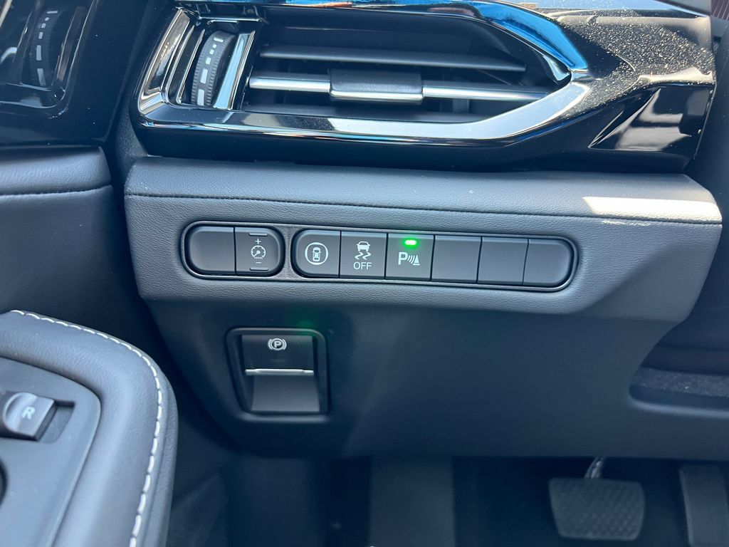 Used 2026 Acura MDX w/ Technology Package AWD/4WD image 16