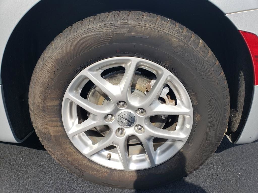 Used 2023 Chrysler Pacifica Touring-L FWD image 20
