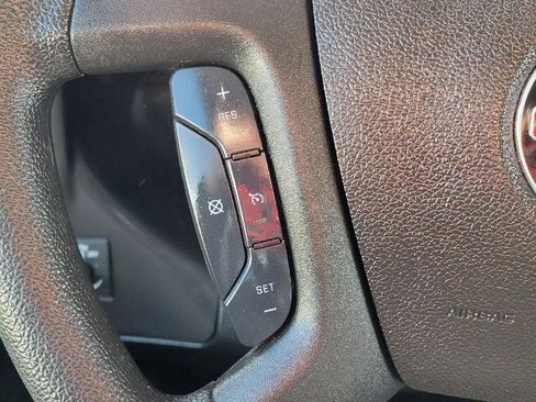 Used 2024 GMC Savana 2500 w/ Driver Convenience Package image 15