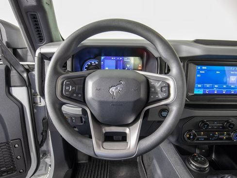 Used 2022 Ford Bronco 2-Door image 18