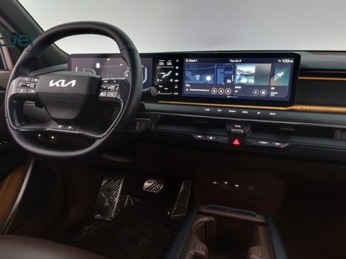 Used 2024 Kia EV9 GT-Line image 24