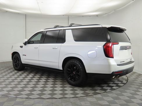 Used 2023 GMC Yukon XL AT4 w/ AT4 Premium Plus Package image 7