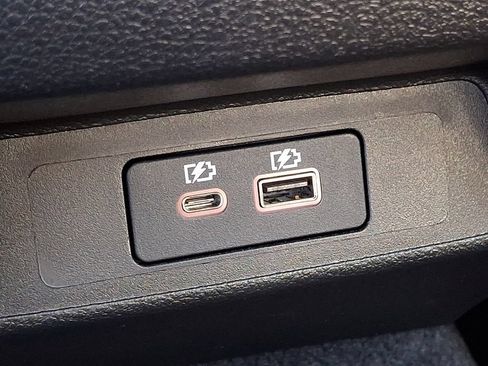 Certified 2023 Nissan Altima 2.5 SV FWD image 12