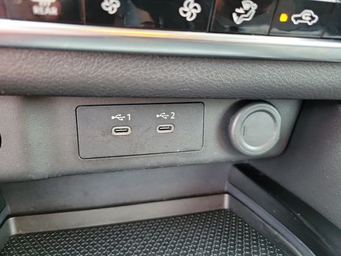 Used 2025 Nissan Rogue SV AWD/4WD image 18