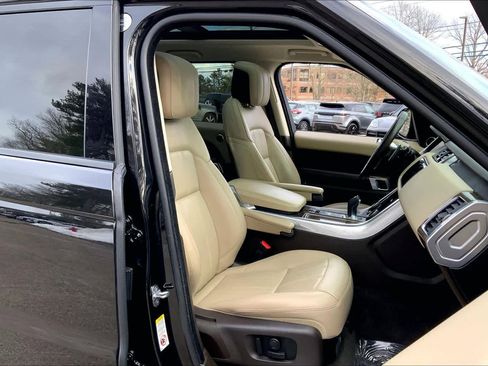 Used 2021 Land Rover Range Rover Sport HSE Silver Edition image 8