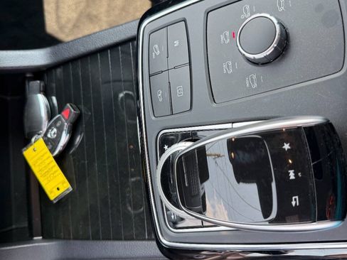 Used 2019 Mercedes-Benz GLS 450 4MATIC image 20