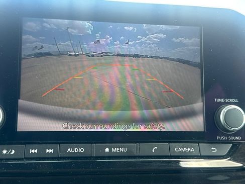 Used 2025 Nissan Pathfinder SV FWD image 45