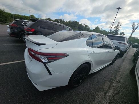 Used 2021 Toyota Camry XSE FWD image 4