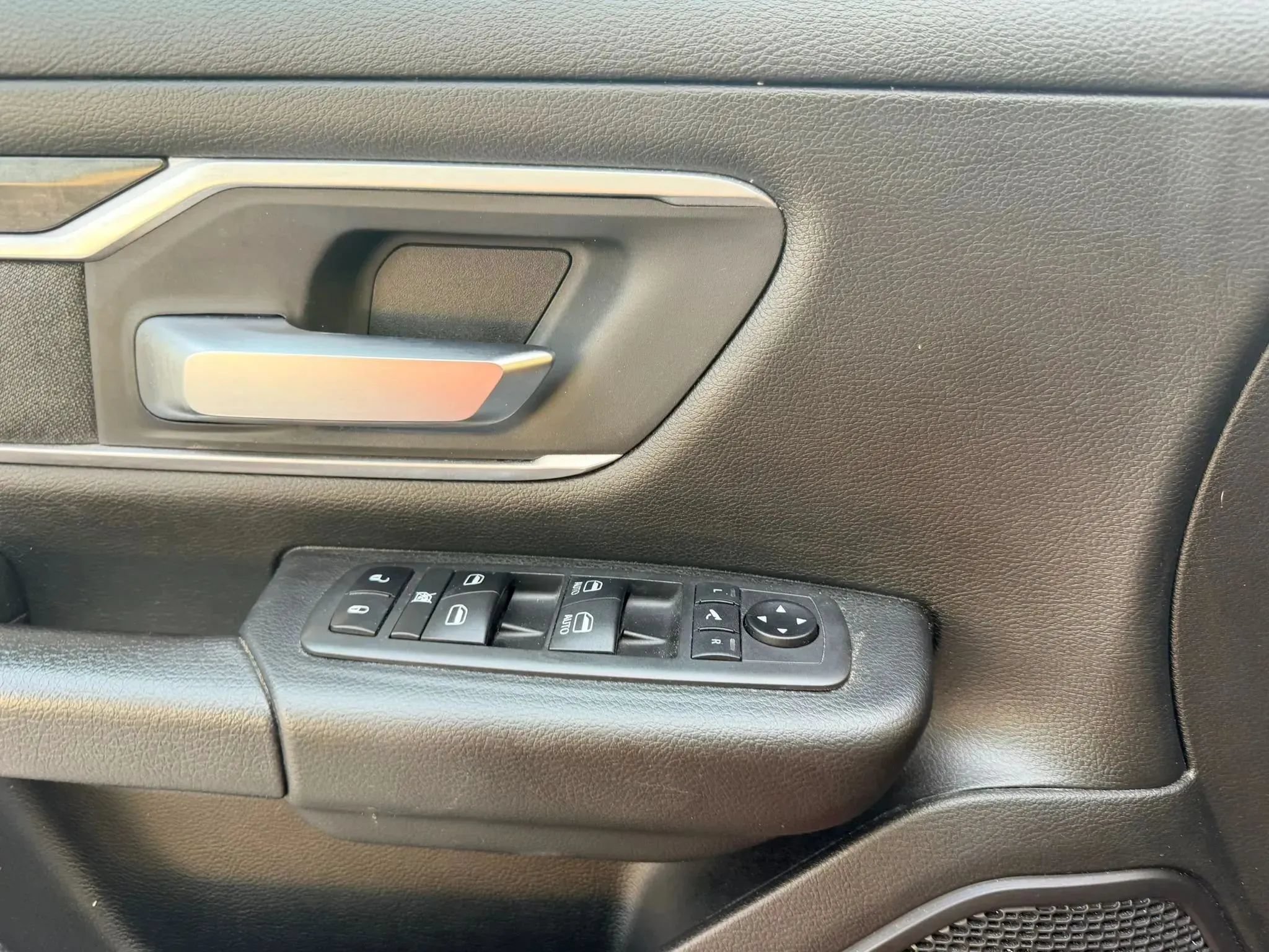 Used 2020 RAM 1500 Lone Star AWD/4WD image 33