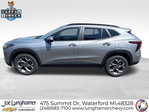 Used 2024 Chevrolet Trax LT w/ Driver Confidence Package FWD image 7