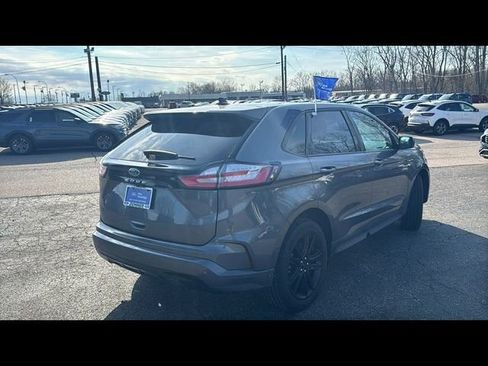Certified 2024 Ford Edge ST-Line AWD/4WD image 4