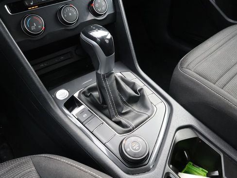 Used 2022 Volkswagen Tiguan S image 20