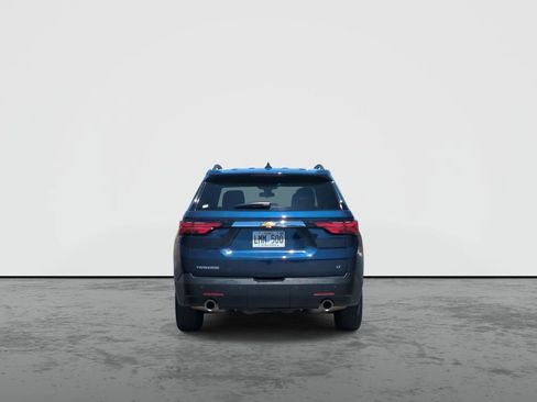 Used 2023 Chevrolet Traverse LT FWD image 7