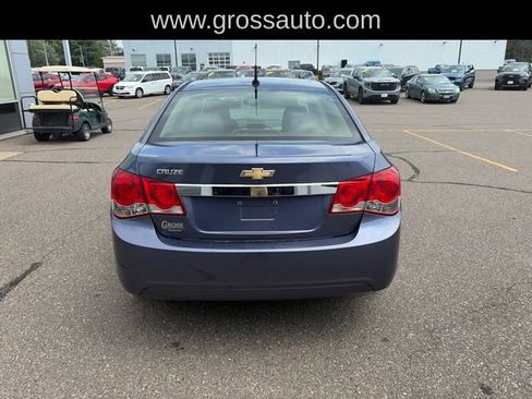 Used 2013 Chevrolet Cruze LS FWD image 6