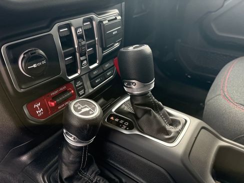 New 2026 Jeep Wrangler Unlimited Rubicon AWD/4WD image 21