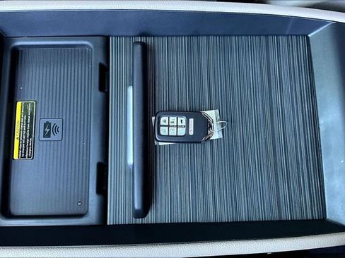Certified 2024 Honda Odyssey Elite image 36