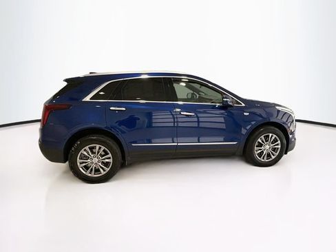 Used 2023 Cadillac XT5 Premium Luxury w/ Technology Package AWD/4WD image 6