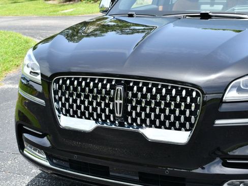 Used 2020 Lincoln Aviator Black Label w/ Dynamic Handling Package image 40