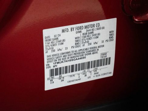 Used 2025 Ford Explorer ST-Line w/ Premium Package RWD image 38