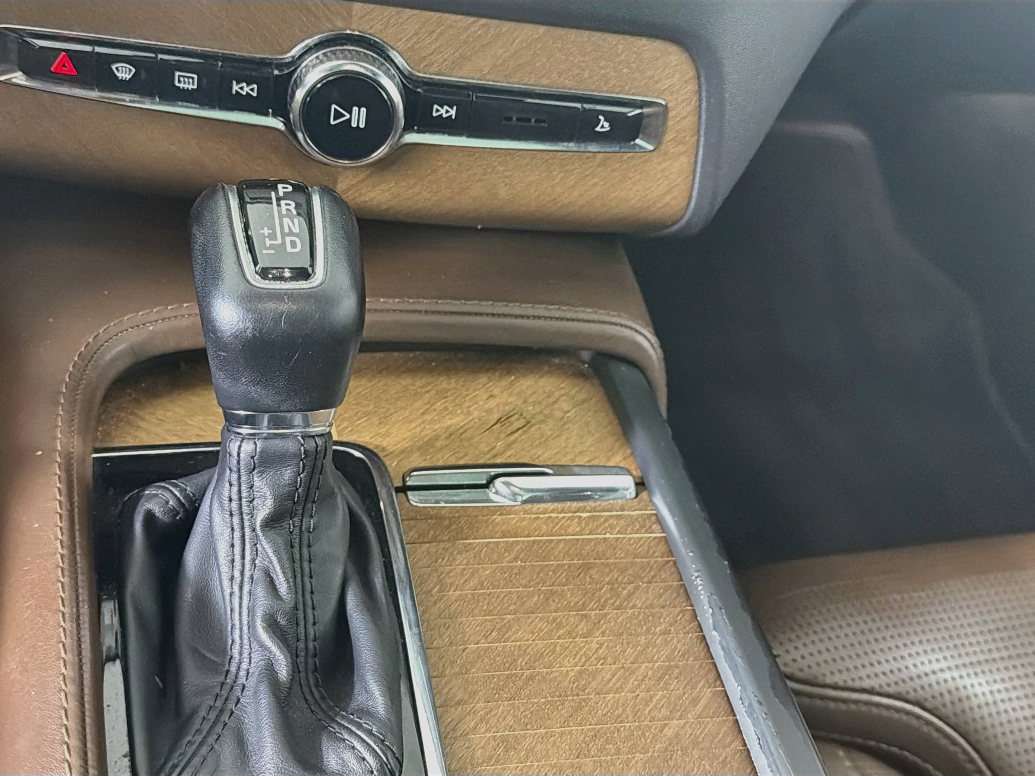 Used 2018 Volvo XC90 T6 Inscription w/ Convenience Package AWD/4WD image 24