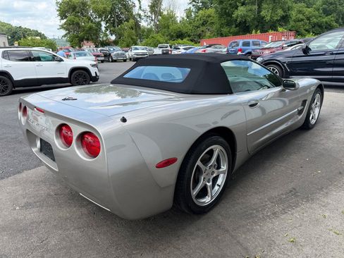 Used 2001 Chevrolet Corvette Convertible w/ Preferred Equipment Group2 RWD image 7