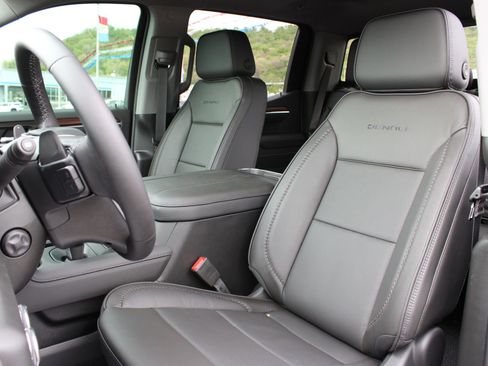 New 2026 GMC Sierra 1500 Denali image 15