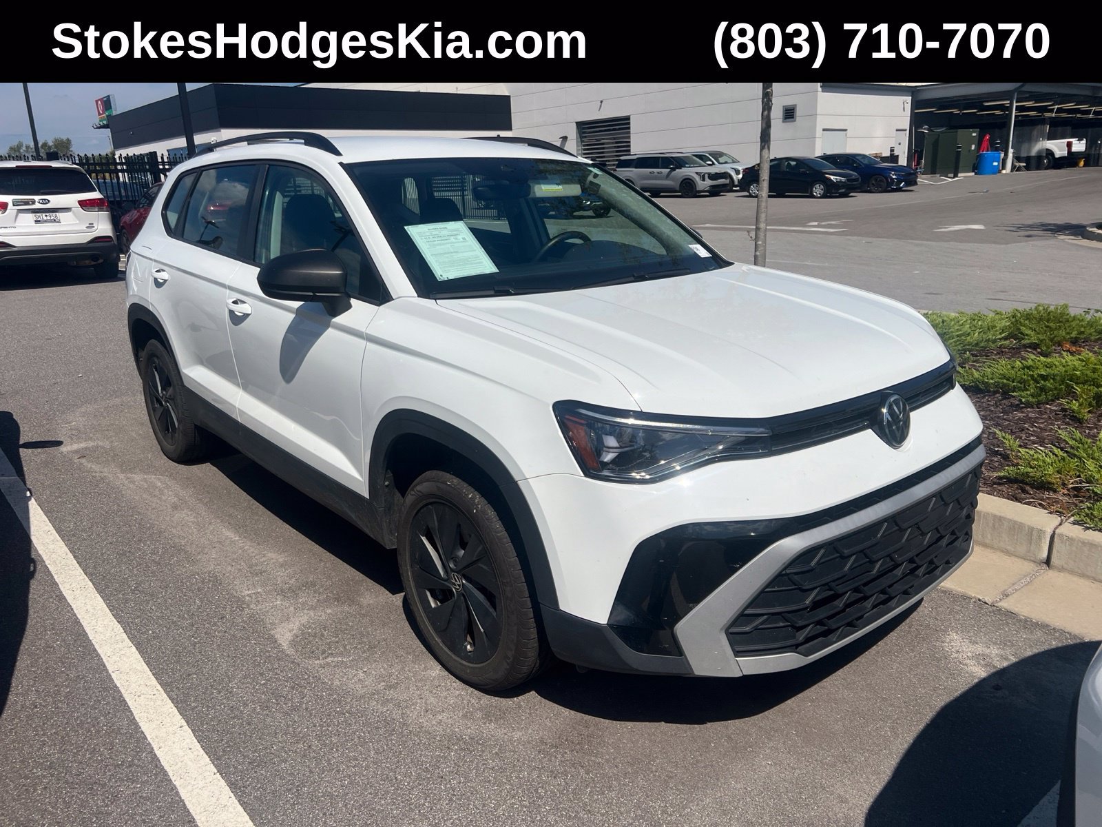 Used 2025 Volkswagen Taos S FWD image 1