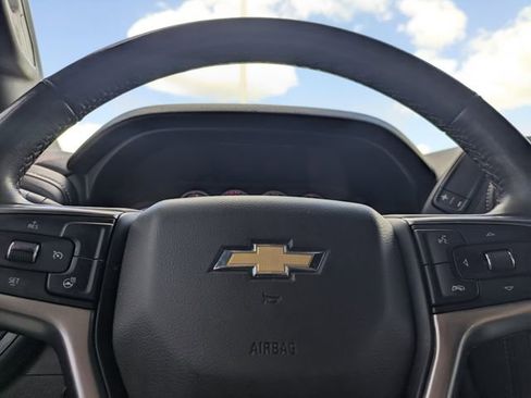Used 2020 Chevrolet Silverado 1500 LT w/ All-Star Edition image 32