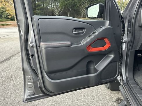 New 2026 Nissan Frontier Pro-X w/ Pro-X Convenience Package RWD image 12