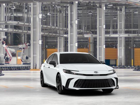 New 2026 Toyota Camry Hybrid image 16