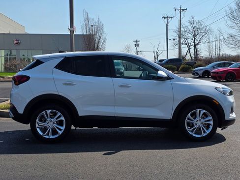 Used 2021 Buick Encore GX Preferred w/ Cold Weather Comfort Package image 4