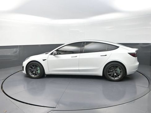 Used 2022 Tesla Model 3 Long Range AWD/4WD image 43