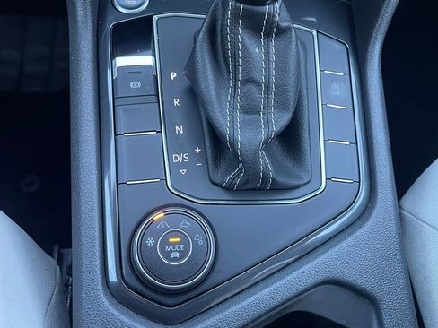 Used 2021 Volkswagen Tiguan SE w/ 3rd Row Seat Package image 31