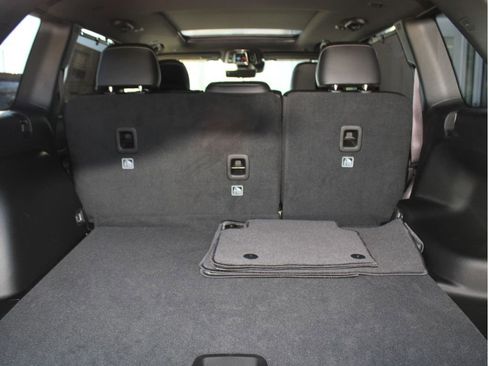 New 2025 Jeep Grand Cherokee Limited w/ Luxury Tech Group II image 35