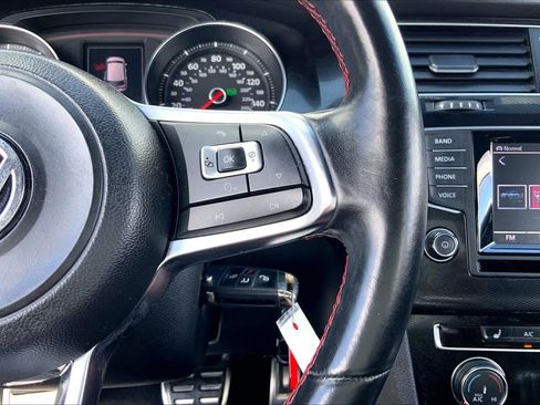 Used 2015 Volkswagen GTI S FWD image 24