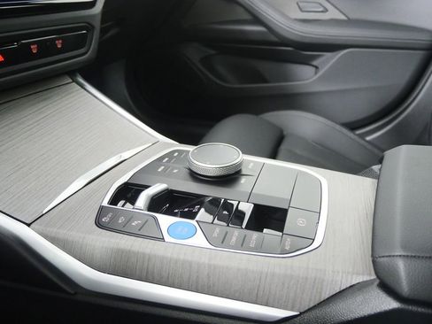 Certified 2025 BMW i4 eDrive40 image 26